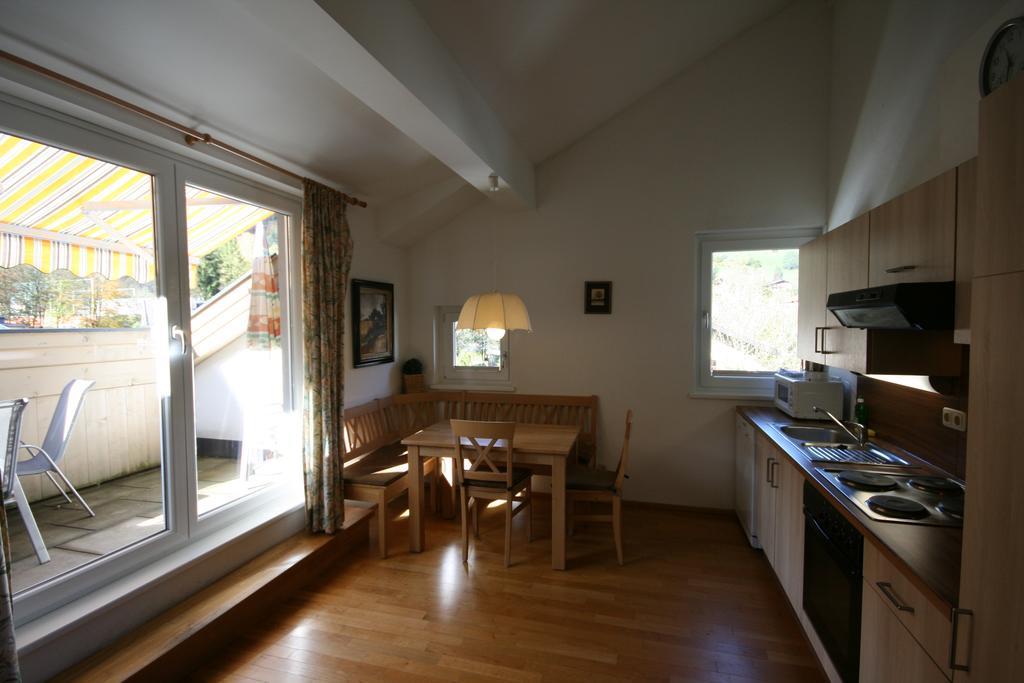 Appartements Zur Kapelle Kaprun Ruang foto